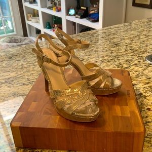 Vince Camuto heels size 6.5